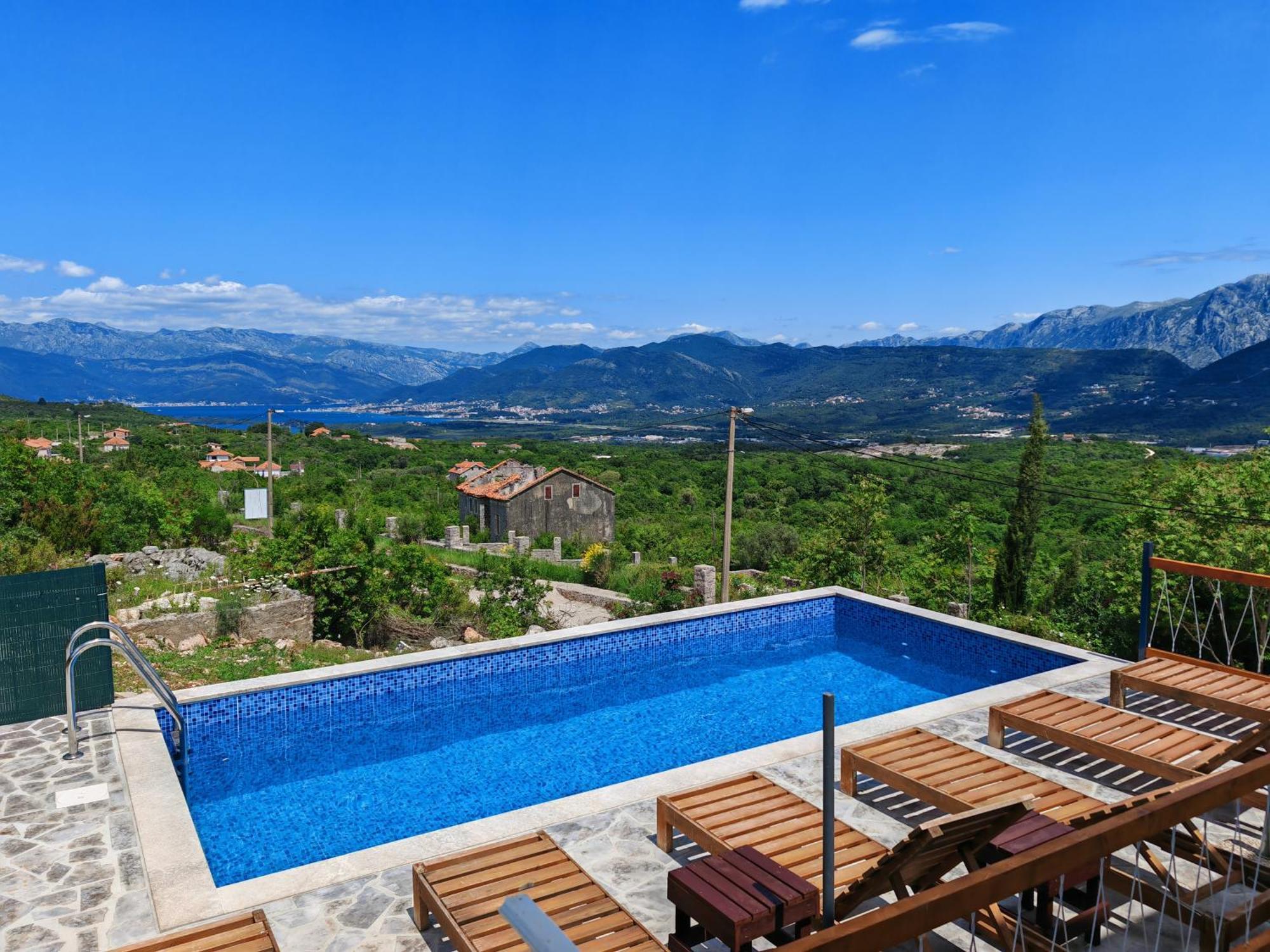 Bubanja With Shared Pool *