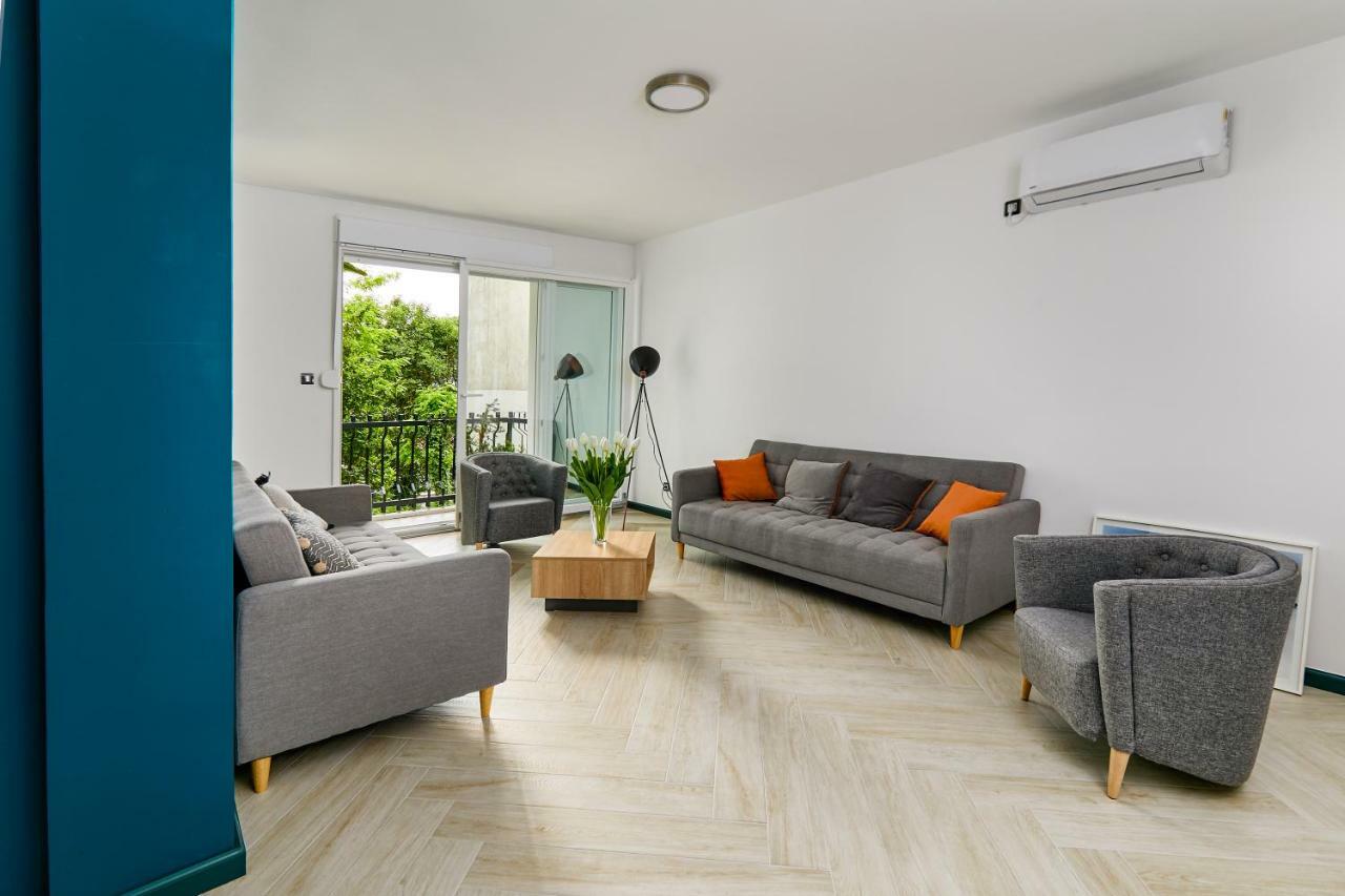 Mosaic Apartment