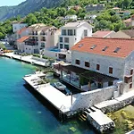 Seaside House Kotor