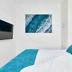 Iva'S Sea View Balcony