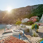 Boka Mia - Apartments With Pool, First Line