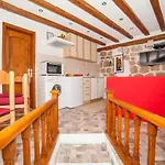 Apartment Alexandra