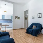 Central Cathedral Apartment