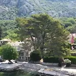 Apartment On The Shore Of The Bay Of Kotor With Free Wi-Fi