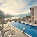 HUMA Kotor Bay Hotel&Villas