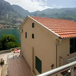 Fortress View Apartment