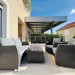 Apartment With Terrace And Private Parking