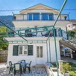 Daria Apartments
