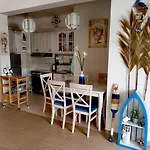 Ariya Mare Apartman Risan Montenegro, Na Plazi
