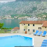 Kotor Muo Apartments E1