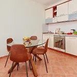 Well Located 1Bedroom In The Heart Of The Old Town