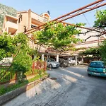 Apartment Ena With Amazing Sea View