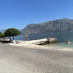 Lux Boka Sea View Apartment
