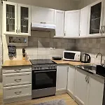 Sunny Hill - Parking - Fenced Garden - Luxury Loft