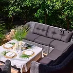 Green Hill Aparts With Pool & Scenic View