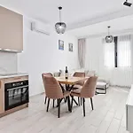 Alisa Sea View Apartment