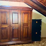 Kotorhostelito