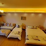 The Silver Beach Country Garden Apartment