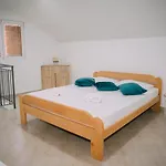 Lovely Apartment Moki Near The Center