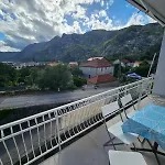 Ab Apartmani Risan