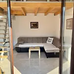Tesla Apartman