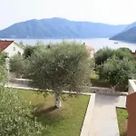 Apartment Olive Risan