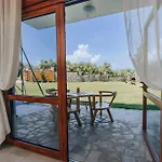Three Bedroom Villa With Infinity Edge Pool & Hot Tub