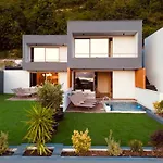 Vila Sa Sopstvenim Bazenom 2