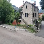 Villa Andrea Apartments With Parking