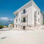 N&N Blue Sea Star Apartment With Amazing Sea View