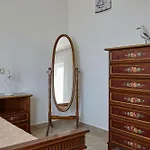 Green Hill 2 Apartments