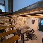 Old Stone House Danka