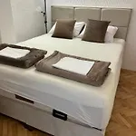 Apartments Dijana