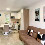 Lovely Beach House With Own Beach & Sup For Guests