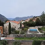 Tetka Apartments