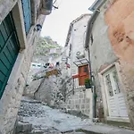 Cozy Stay In Kotor'S Old Town