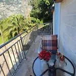 Deluxe City Escape With Modern Comforts & Garage