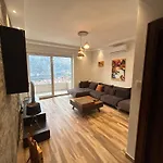 Enyana Family Apartment