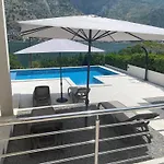 Studio Apartment With Pool