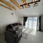 Teodora Apartment