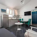 Grifon 72 Apartments