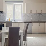 Apartments Seaview Estate Radovic