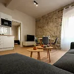 Modern Design Old Town Apartment By Mn Property