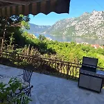 Aneta Apartments