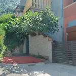 Studio Apartman Rea