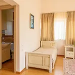 Stone Bridge Guesthouse