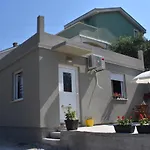 Apartmani Ognjanovic Kotor