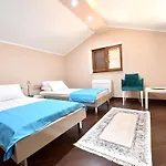 Maniva Penthouse By The Sea