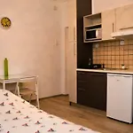 Studio Apartments Ilija