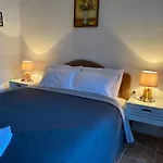 Villa Mariner